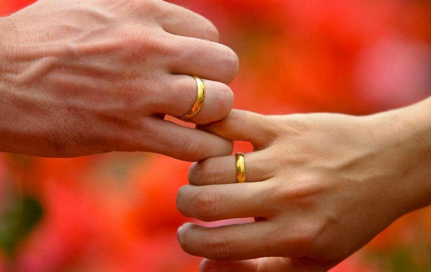 Martesa mund të lidhet me rrezik më të ulët të kancerit, sugjeron studimi i ri