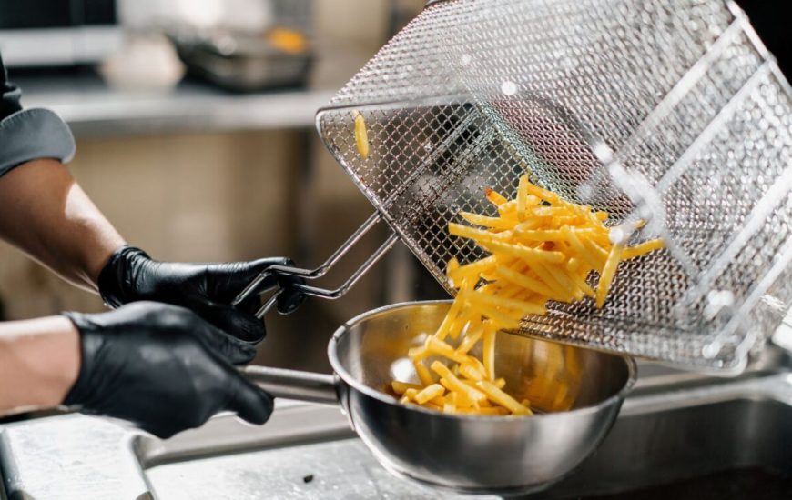 Shkencëtarët zbulojnë një mënyrë për t’i bërë patatet e skuqura më të shëndetshme