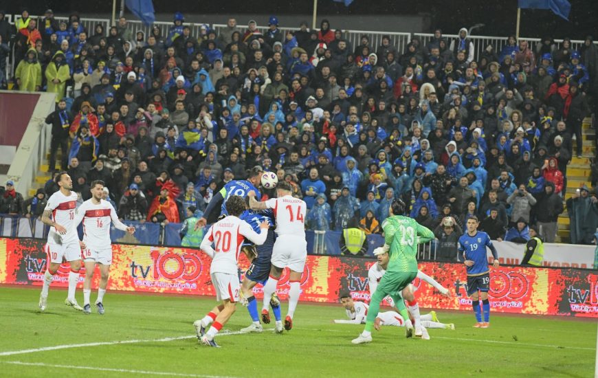 Pse tifozeria e Kosovës ishte aq e vdekur dhe mungonin simbolet kuqezi?