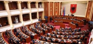 Nga progres-raporti i KE te interpelanca me Ramën, çfarë pritet sot në Kuvend