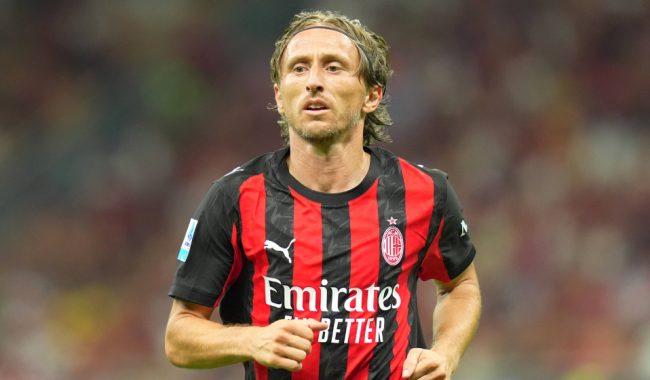 Tre kushtet e Luka Modricit për të rinovuar kontratën me Milanin