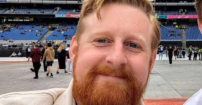 Vdes aktori irlandez Michael Patrick