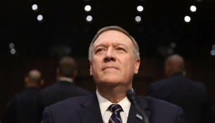 Pompeu kthehet te Kosova për t’i “heshtur” kritikët e luftës ndaj Iranit