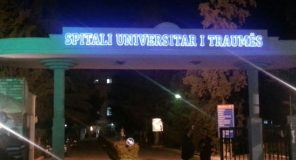 U godit aksidentalisht në kokë, ndërron jetë në spital 4-vjeçari