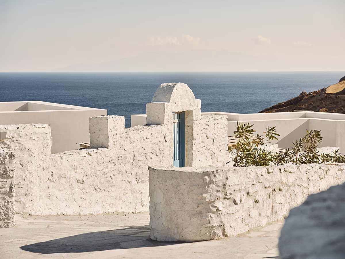 Four Seasons hap hotelin luksoz në Mykonos më 26 qershor