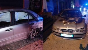 Digjen tre makina pranë Postës Shqiptare, Policia heton zjarrvënie të qëllimshme