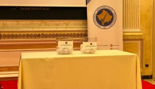 Partitë politike në Kosovë mësojnë renditjen në fletëvotimin për zgjedhjet e 7 qershorit