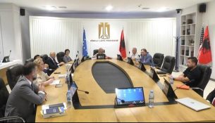 Tensione në KLP, mbledhja për vendet vakante përfundon me debate të ashpra