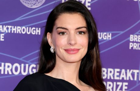 Anne Hathaway: Për 10 vite kam qenë gjysmë e verbër