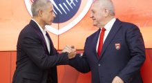 Sylvinho largohet mes emocioneve: ‘Jemi rritur të gjithë bashkë’