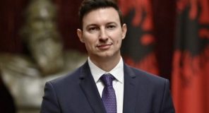 Meidani citon Fishtën para protestës së studentëve në Shkup: “Gjuhën t’uej kurr mos ta lini”