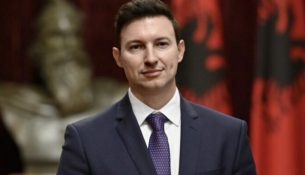 Meidani citon Fishtën para protestës së studentëve në Shkup: “Gjuhën t’uej kurr mos ta lini”