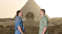 Usyk dhe Verhoeven përplasen sonte në Piramidat e Gizës