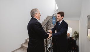 Hamza dhe Hoxha diskutojnë zgjedhjet dhe stabilitetin institucional