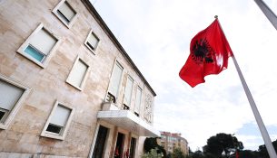 Kryeministria reagon për shkarkimin e Ristanit nga drejtimi i Bashkisë