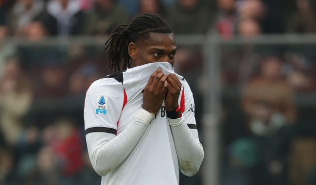 Milanit i ‘ngec’ në derë Rafael Leao – Tre gjigantët e Evropës e refuzojnë
