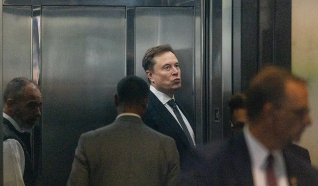 Elon Musk humb betejën gjyqësore ndaj OpenAI