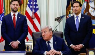 Trump thotë se është “50/50” mes marrëveshjes me Iranin ose bombës