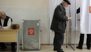 Putini duhet të sfidohet për të rikthyer demokracinë lokale në Rusi