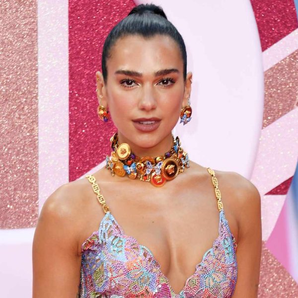Dua Lipa gjeneron mbi 23 milionë funte përmes kompanisë së saj