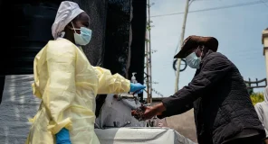 Të paktën 131 të vdekur nga shpërthimi i Ebolas në Kongo, thonë zyrtarët