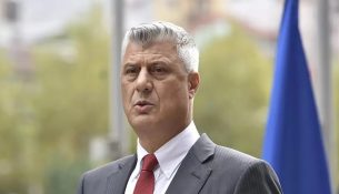 Thaçi “shpotit” Osmanin: Qesh me zë kur shoh bërryla për një foto me Trumpin