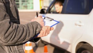 Aktakuzë ndaj 12 personave për korrupsion në patentat e shoferëve