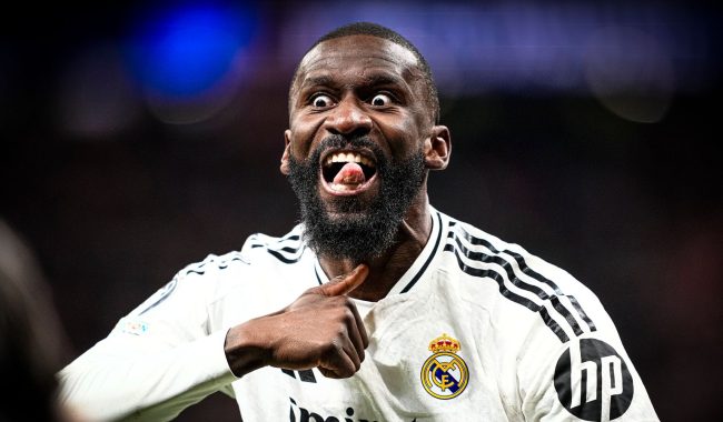 Prapaskena: Antonio Rudiger qëllon me shuplakë shokun e skuadrës
