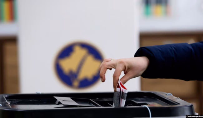 Dyshohet se fshehu gjashtë fletëvotime, Prokuroria kërkon paraburgim