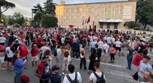 Organizatorët e protestës publikojnë kërkesat: dorëheqje e qeverisë, qeveri teknike dhe reforma kushtetuese