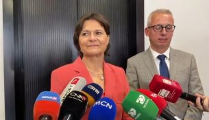 Ambasadorja e Zvicrës për protestat në Tiranë: Pjesë e rëndësishme e demokracisë funksionale