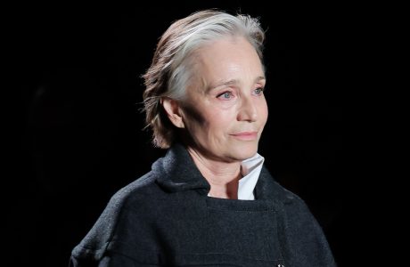 Kristin Scott Thomas debuton si regjisore me filmin “My Mother’s Wedding”