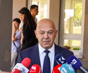 Gjini: Qytetarët ta marrin Kosovën në duart e tyre