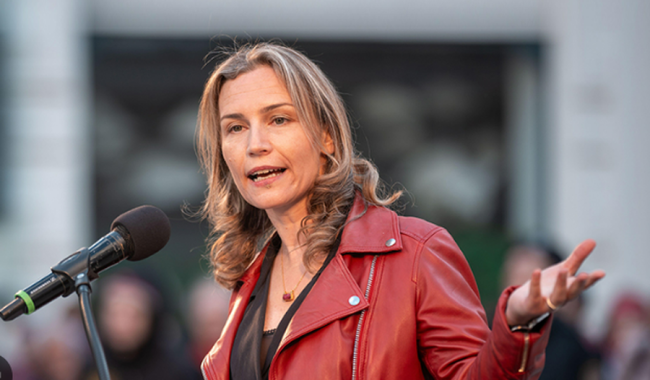Lea Ypi për protestat në Tiranë: “Shumë krenare”