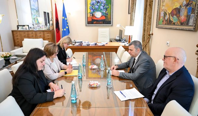 Sejko në takim me CEF-in: Thellohet bashkëpunimi për zhvillimin e kapaciteteve financiare