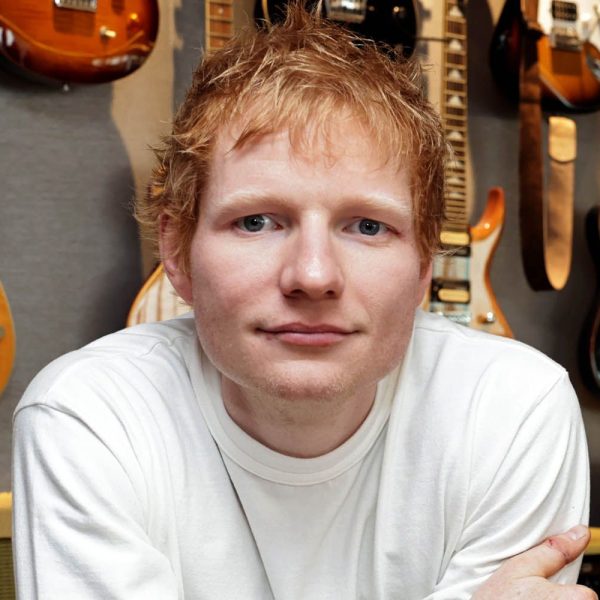 Ed Sheeran do të largohet përkohësisht nga skena