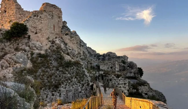 Izraeli merr kontrollin e Kështjellës Beaufort në Liban, zgjeron ofensivën tokësore