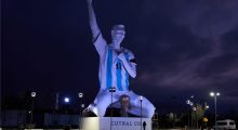 Zbulohet statuja gjigante në nder të Lionel Messit