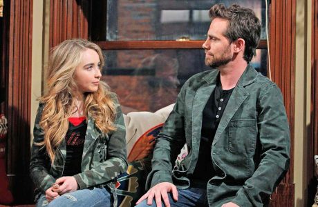 Rider Strong kujton Sabrina Carpenter para famës