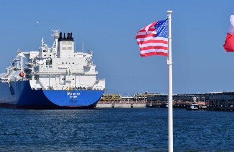 Çka mund të mësojë Kosova nga beteja e Evropës për LNG-në?