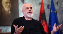 Rama mbron Ylli Limanin dhe kritikon ‘Flamingot’