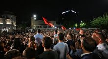 Kurti “përbin” zbritjen nga 51-përqindëshi, Abdixhiku sheh “mundësi të dytë” nga vendi i tretë
