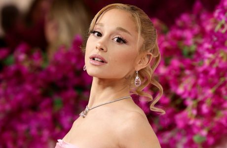 Ariana Grande gati për turneun e ri, publikohen detaje të reja
