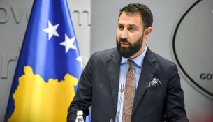Krasniqi: Deri në 9 deputetë joshumicë të gatshëm ta votojnë qeverinë Kurti