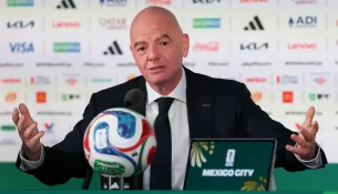 Infantino ironizon Italinë: ‘Ndoshta kualifikohet në një Botëror me 208 ekipe’