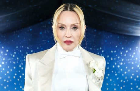 Madonna flet për problemet shëndetësore: Vitet e vallëzimit me taka më kanë dëmtuar gjurin
