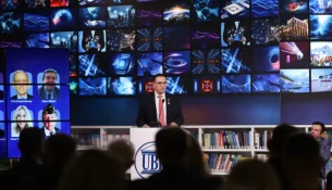 UBT organizon forumin ndërkombëtar për 250-vjetorin e SHBA-së, nderon personalitete amerikane për kontributin ndaj Kosovës dhe partneritetit transatlantik