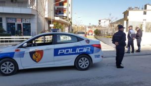 Vrasja e efektivit të ‘Shqiponjave’ në Maliq, Policia: Autori refuzoi të dorëzohej dhe hapi zjarr