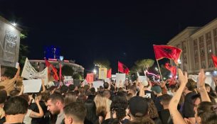 Protesta mbyllet me marshim dhe rikthim të shtunën