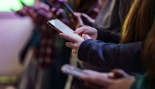 Rregulla të reja për përdorimin e mediave sociale nga fëmijët në Kanada
